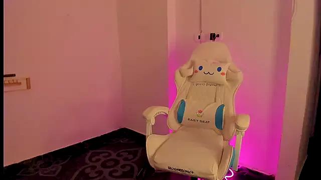 meganthompsonn22 from StripChat is Freechat