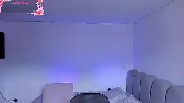 melanie_scot from StripChat is Freechat