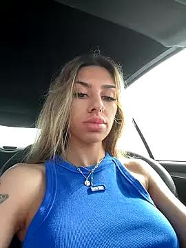 Melina_Milanni from StripChat is Freechat