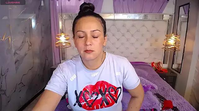 Try the thrill of flirt babes with our cam hosts, featuring unclothed wildness while getting naked and playing with their favored sex toys.