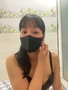 Meowwn from StripChat is Freechat