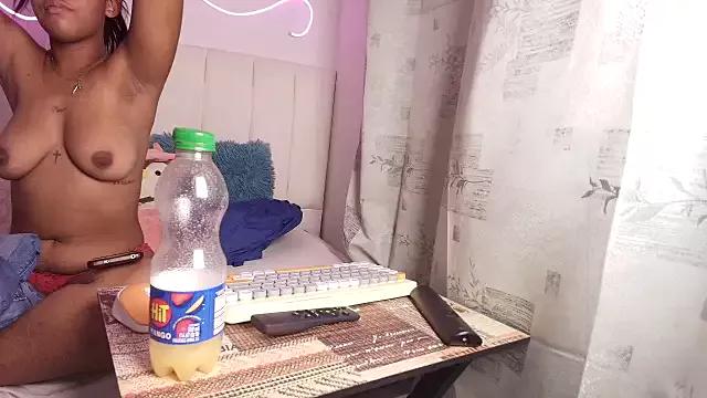 Mey_blue from StripChat is Freechat