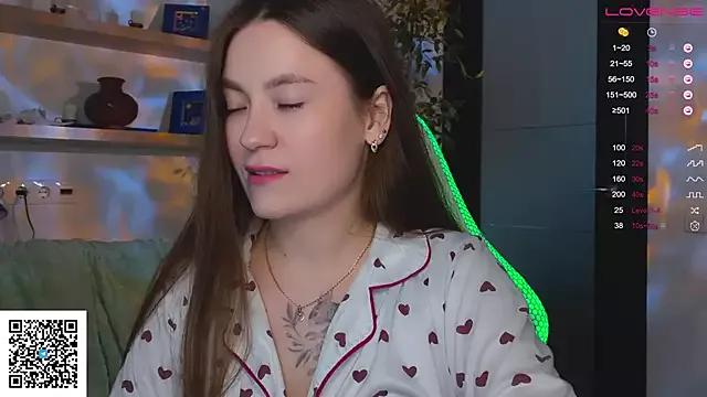 mia_here from StripChat is Freechat