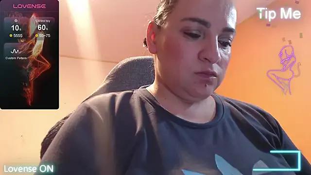 Miaabrownnn from StripChat is Freechat