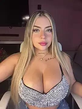 Photos of MiaWhitePink_ from StripChat is Freechat
