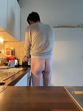 Michel_huge from StripChat is Freechat