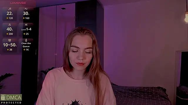 Michelle_Pfeiffer from StripChat is Freechat