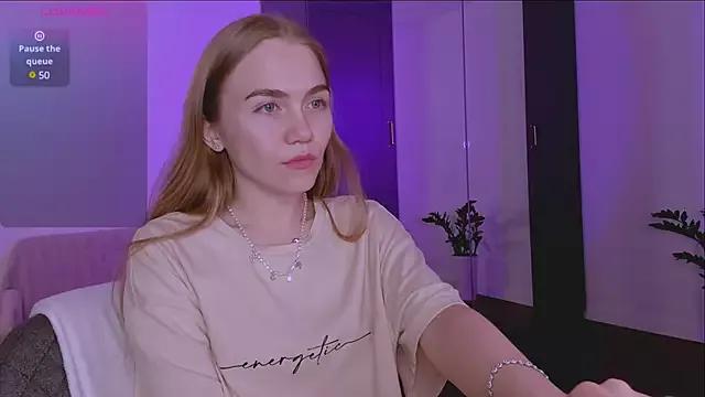 Michelle_Pfeiffer from StripChat is Freechat