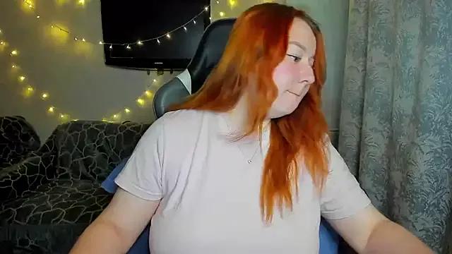 Milafoxxxy from StripChat is Freechat