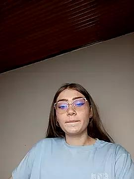 MilaFyre from StripChat is Freechat