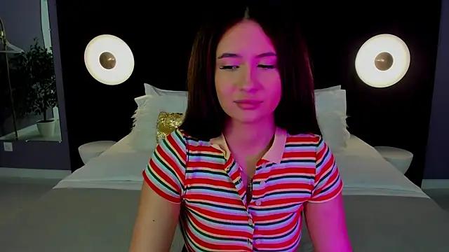 milaleoneli from StripChat is Freechat