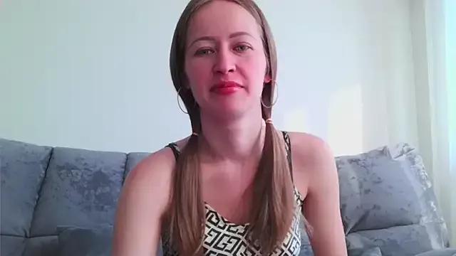 Milana_Kisss webcams show profile image 