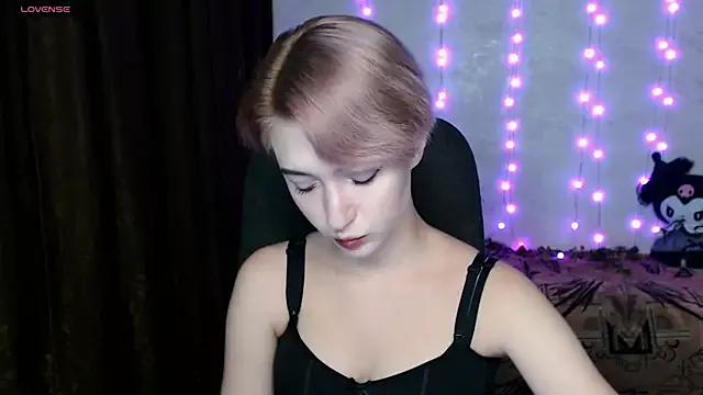 MilanaThorn from StripChat is Freechat