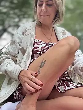 Milena-MilfaXXX from StripChat is Freechat