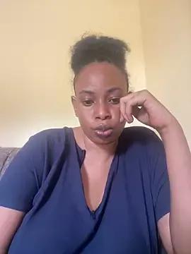 milky_mom from StripChat is Freechat