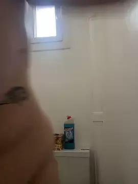 milkyhonybaby from StripChat is Freechat