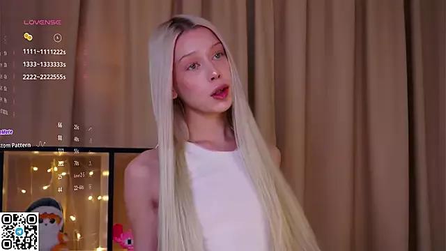 MimiCharm from StripChat is Freechat