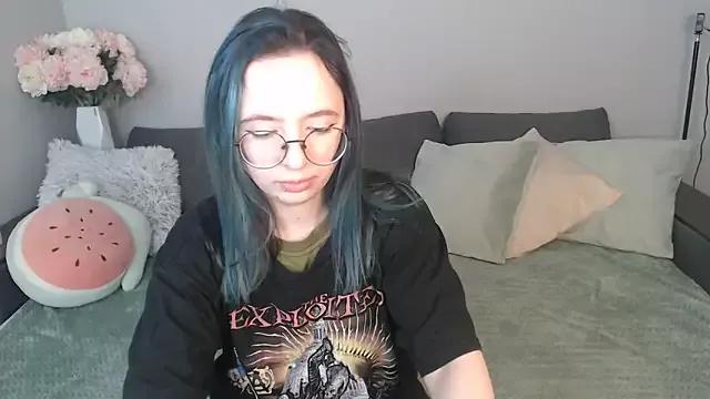 Mini_Diva from StripChat