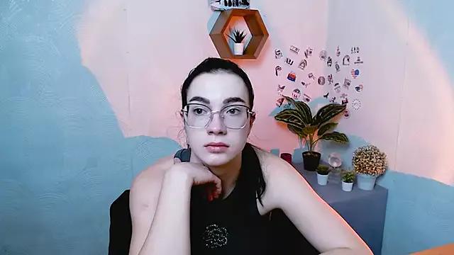 MiraBabe_ from StripChat is Freechat