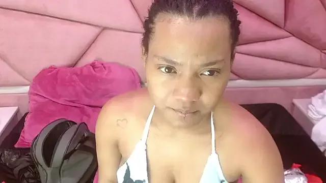 Mirabella_19 from StripChat is Freechat