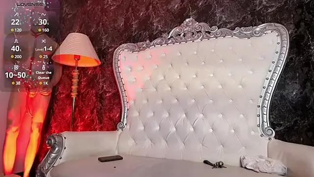MirandaSould from StripChat is Freechat