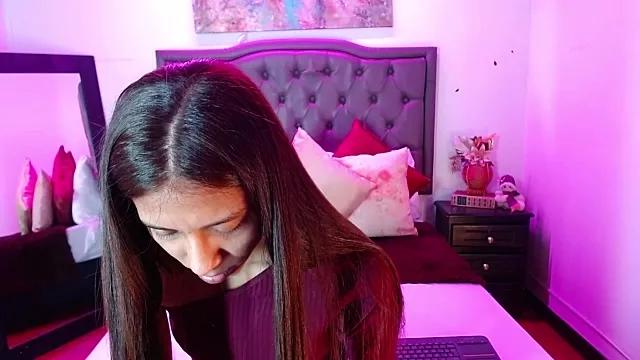 miss_elliot from StripChat