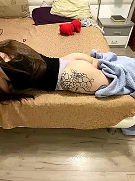 missevacrystal from StripChat is Freechat