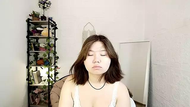 MoanLight__ from StripChat is Freechat
