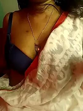 monaa-darling from StripChat is Freechat