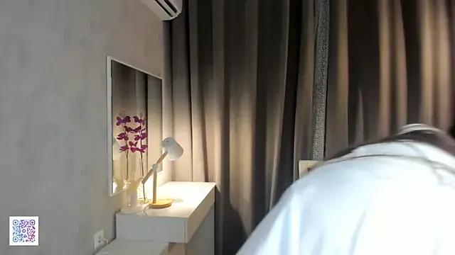 MonaHarcum from StripChat is Freechat