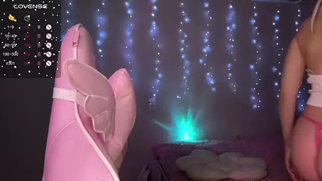 Try the thrill of flirt babes with our cam hosts, featuring unclothed wildness while getting naked and playing with their favored sex toys.