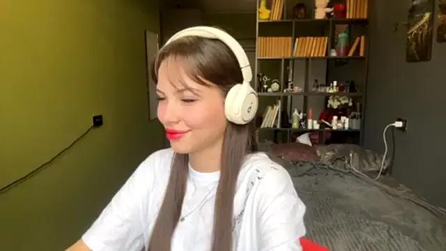 Try the thrill of flirt babes with our cam hosts, featuring unclothed wildness while getting naked and playing with their favored sex toys.