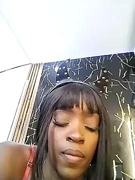 Nahomy_Smiths_aws from StripChat is Freechat