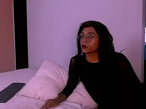 Naiara_lust from StripChat is Freechat