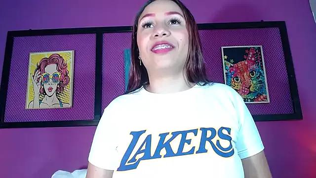 Naomi_Blomm from StripChat is Freechat