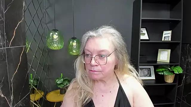 NataliMellow from StripChat