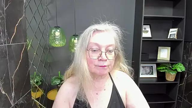 NataliMellow from StripChat