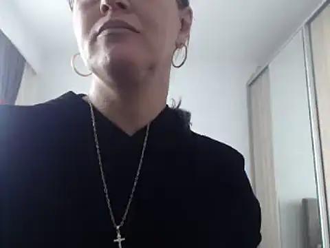 naughtymilfT from StripChat is Freechat
