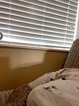 NaughtyWife_25 from StripChat is Freechat