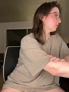 nerdynina from StripChat is Freechat