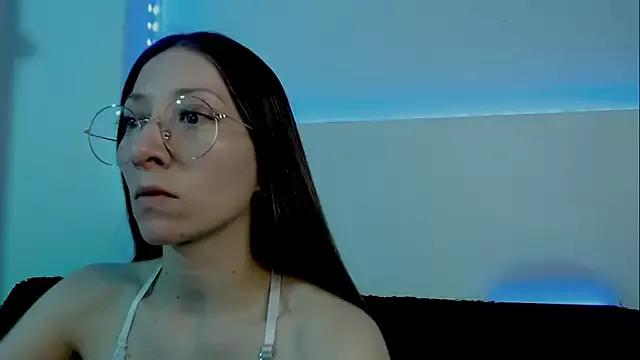 Nia_Diaz from StripChat is Freechat