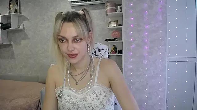 NickyAdamidi from StripChat is Freechat