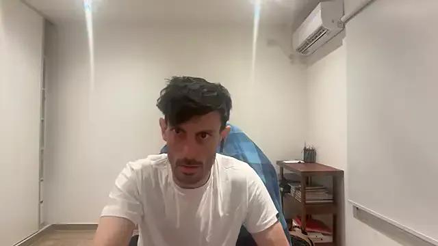 nicolaaaaas from StripChat is Freechat