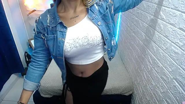 Try the thrill of flirt babes with our cam hosts, featuring unclothed wildness while getting naked and playing with their favored sex toys.