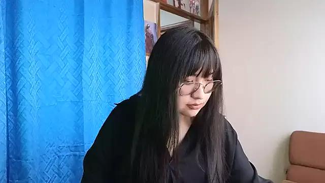 niki_manson from StripChat is Freechat