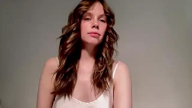 Nikki_Mimimi from StripChat is Freechat