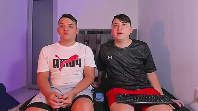noah_aaron from StripChat is Freechat