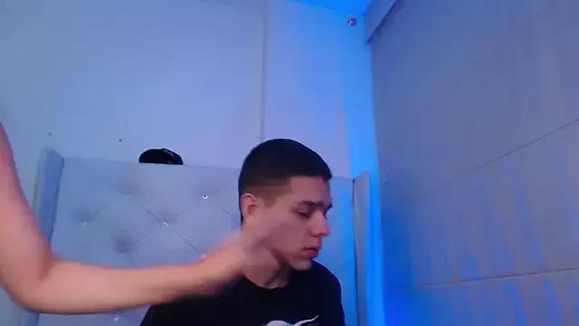 Noah_and_kim69 from StripChat is Freechat