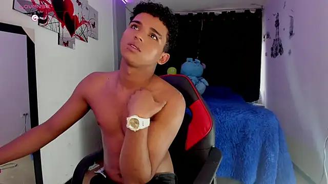 Noah_Smith04 from StripChat is Freechat