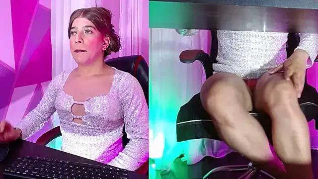 NovaNight_ from StripChat is Freechat